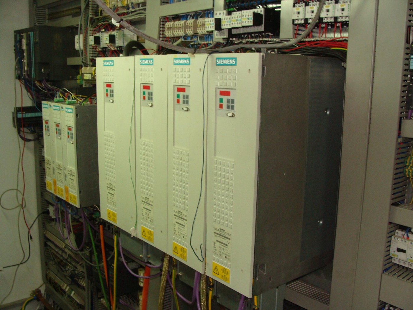 Siemens Masterdrives pavaros ir S7-400